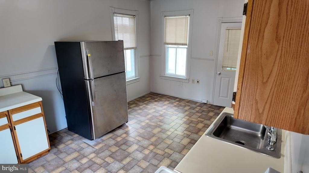 787-789 S Potomac Street - Photo 2