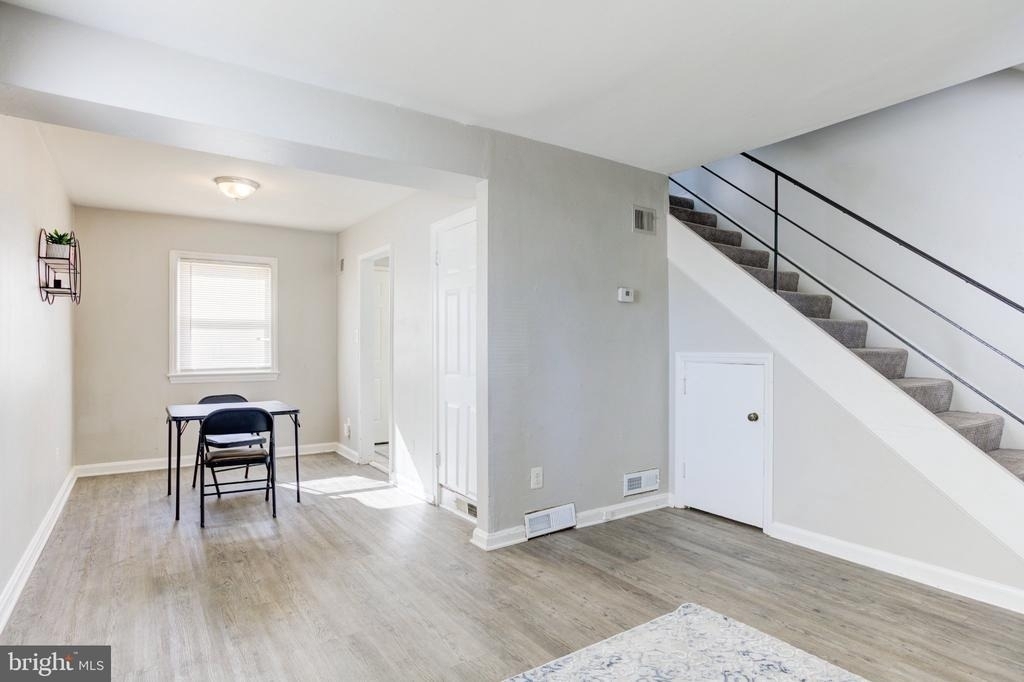 3835 26th Avenue - Photo 4