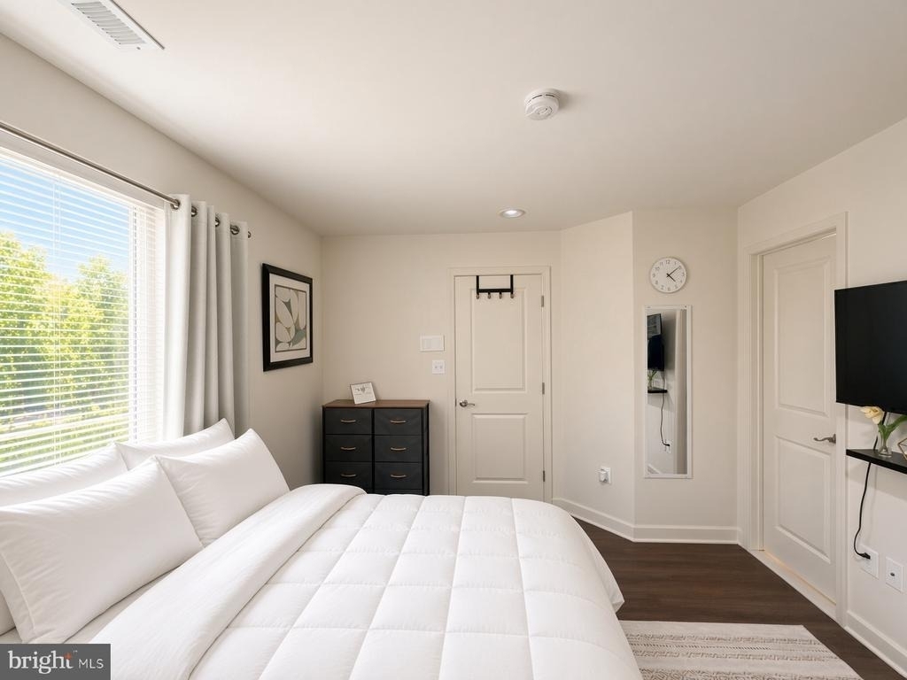 9808 Wood Glen Terrace - Photo 10