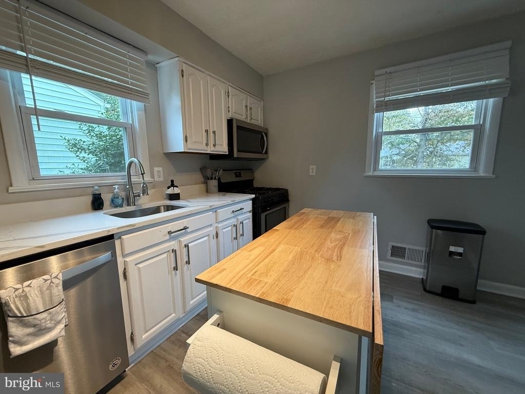 2208 Vermont Avenue - Photo 15