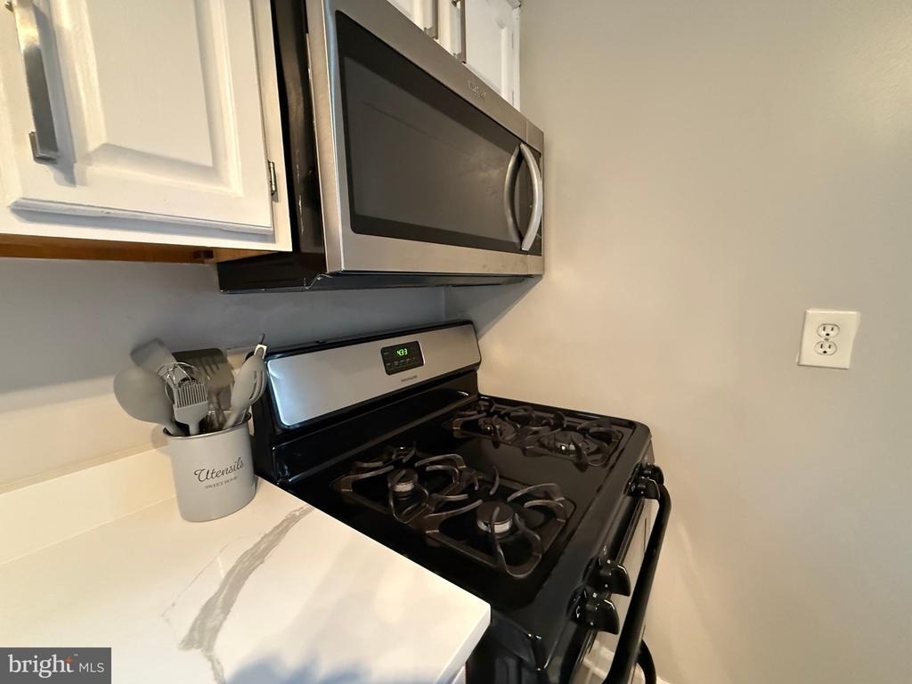 2208 Vermont Avenue - Photo 16