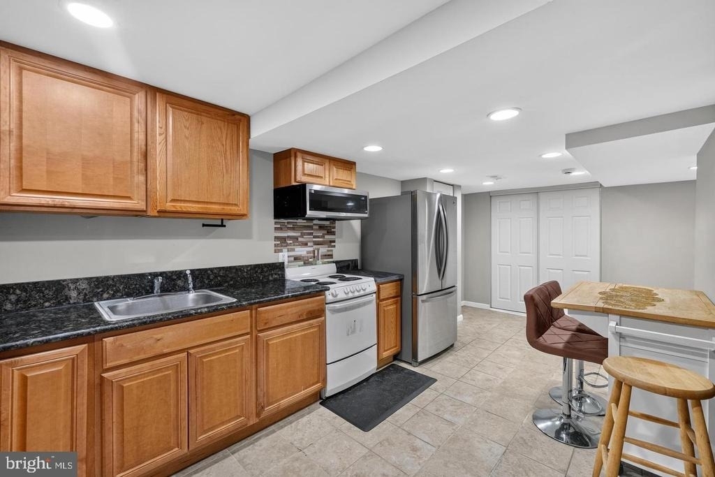 13124 Greenmount - Photo 27