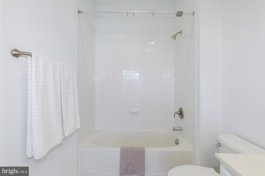 4548 Longfellow Street - Photo 27