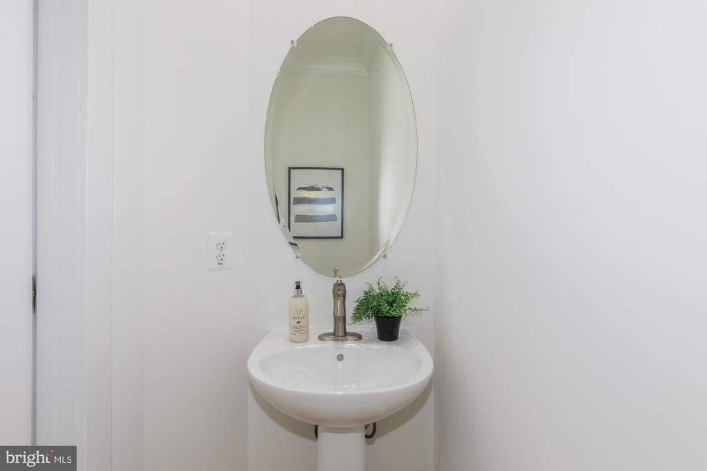 4548 Longfellow Street - Photo 17