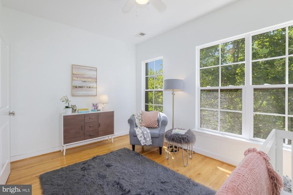4548 Longfellow Street - Photo 32