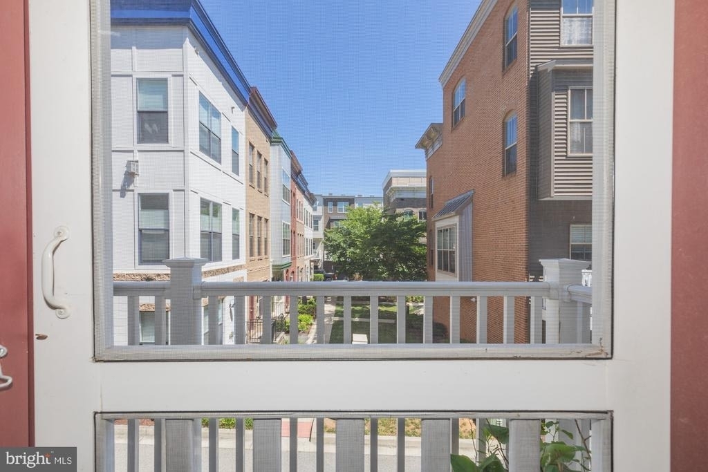 4548 Longfellow Street - Photo 18