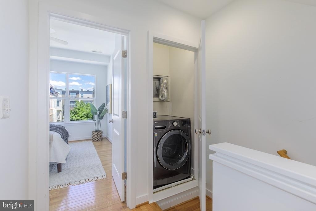 4548 Longfellow Street - Photo 29