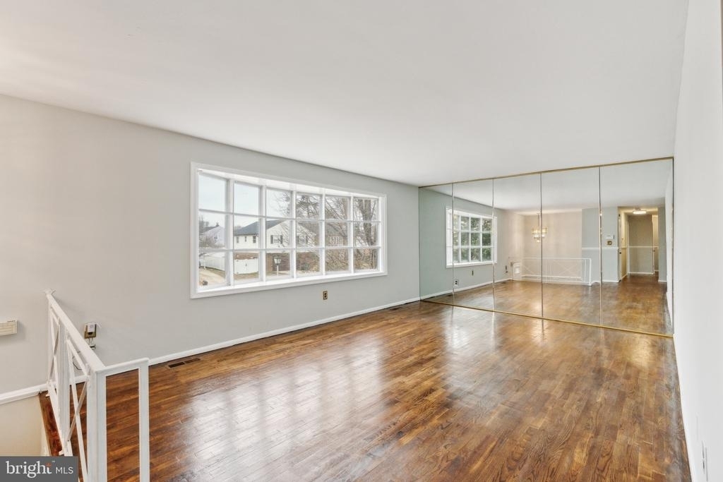 12814 Whiteholm Drive - Photo 6