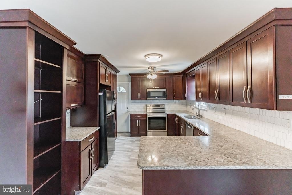 12814 Whiteholm Drive - Photo 2