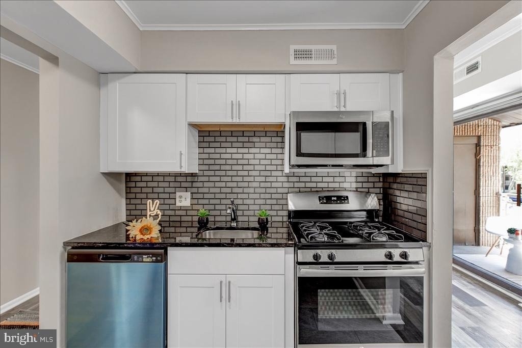 5915 Tamar Drive - Photo 14