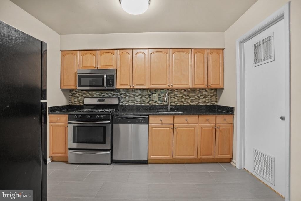 9695 Hitching Post Lane - Photo 7