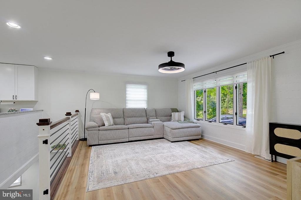 5822 Long Beach Drive - Photo 10