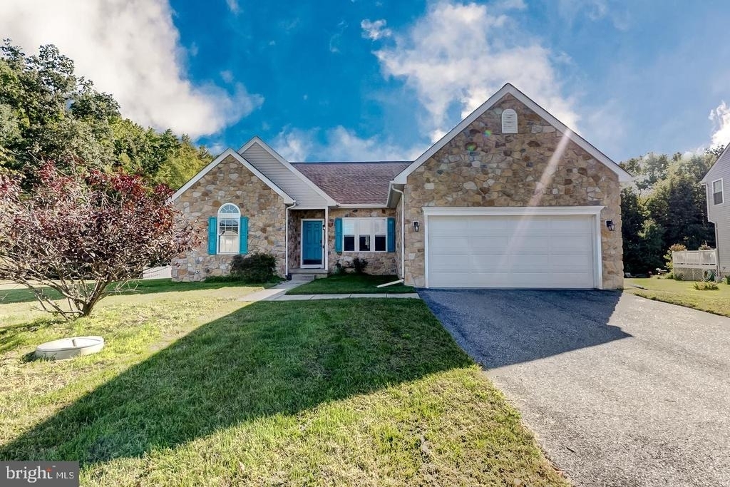 1339 Nautical Circle - Photo 1