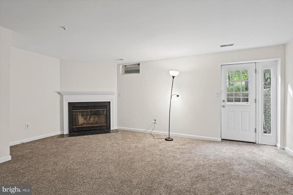 9823 Sherwood Farm Road - Photo 35