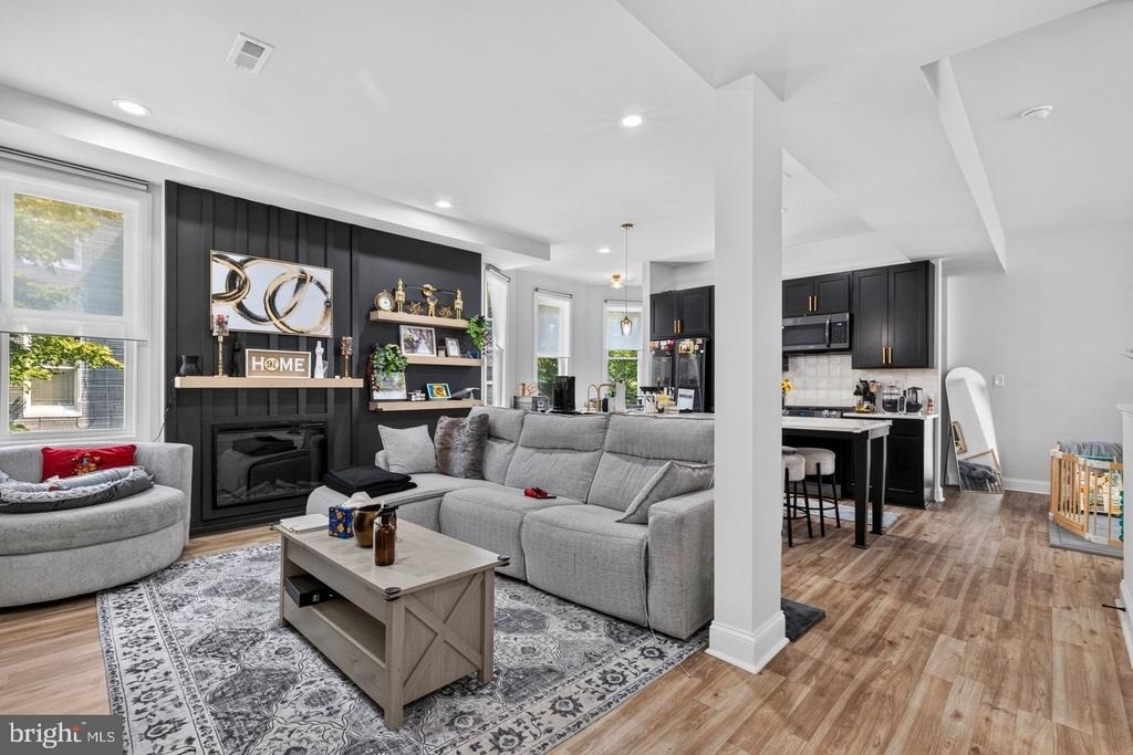 4505 Maine Avenue - Photo 2