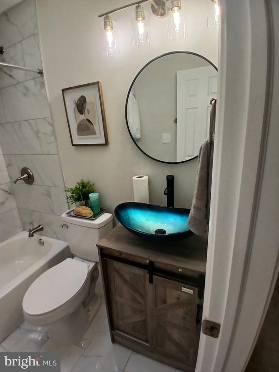 3323 Elmley Avenue - Photo 1