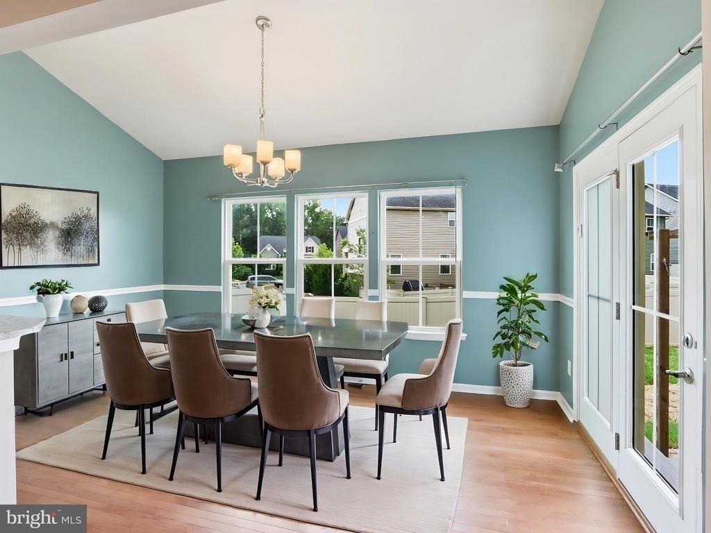 807 Boxwood Drive - Photo 10