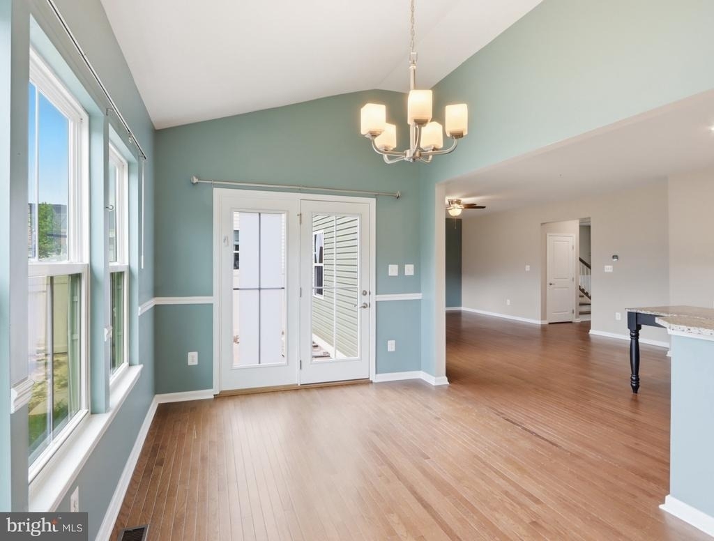 807 Boxwood Drive - Photo 9