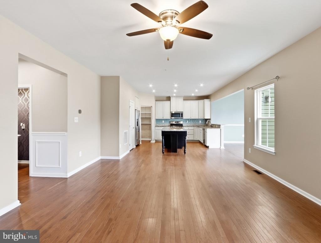 807 Boxwood Drive - Photo 11