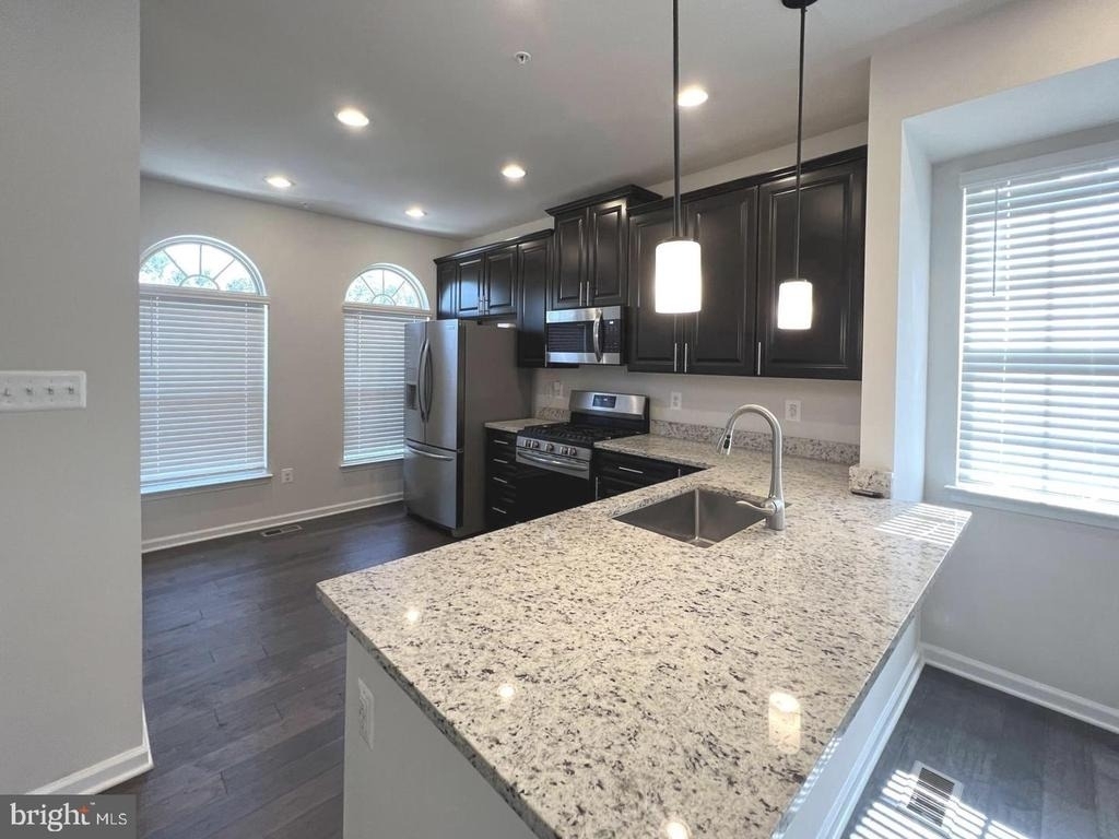 7801 Rosella Lane - Photo 5