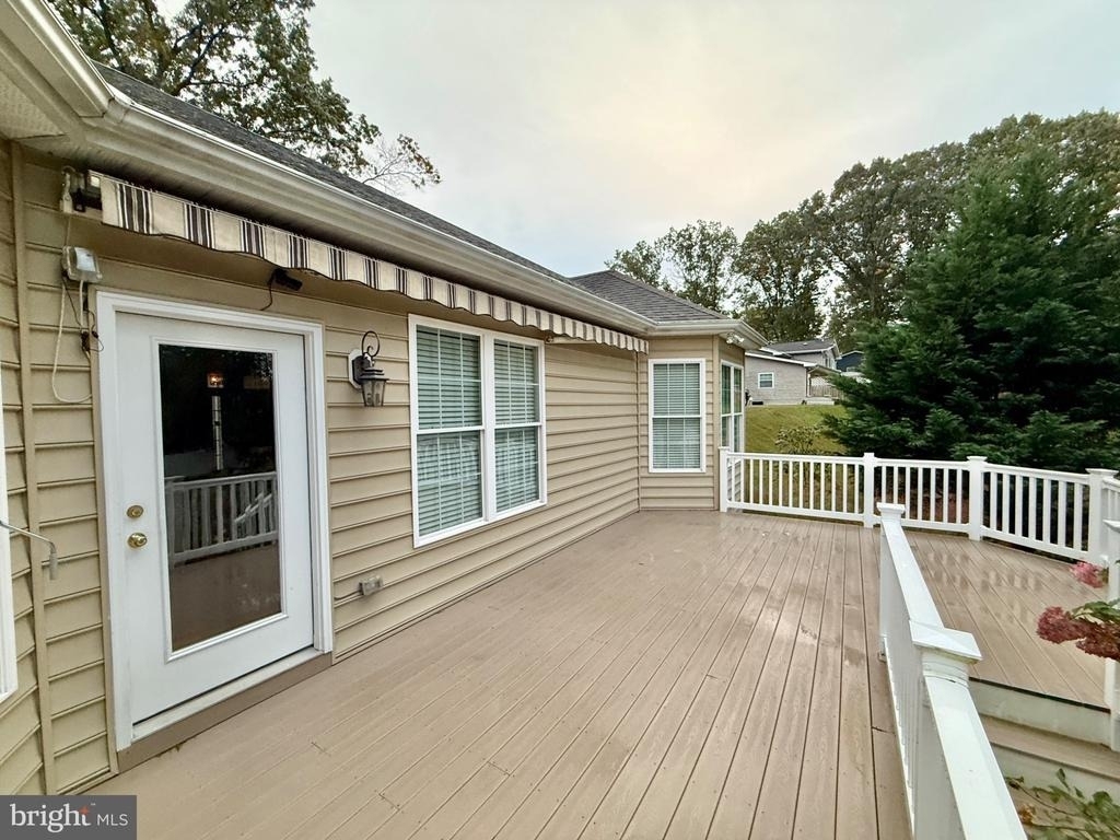 8328 Oakwood Road - Photo 12