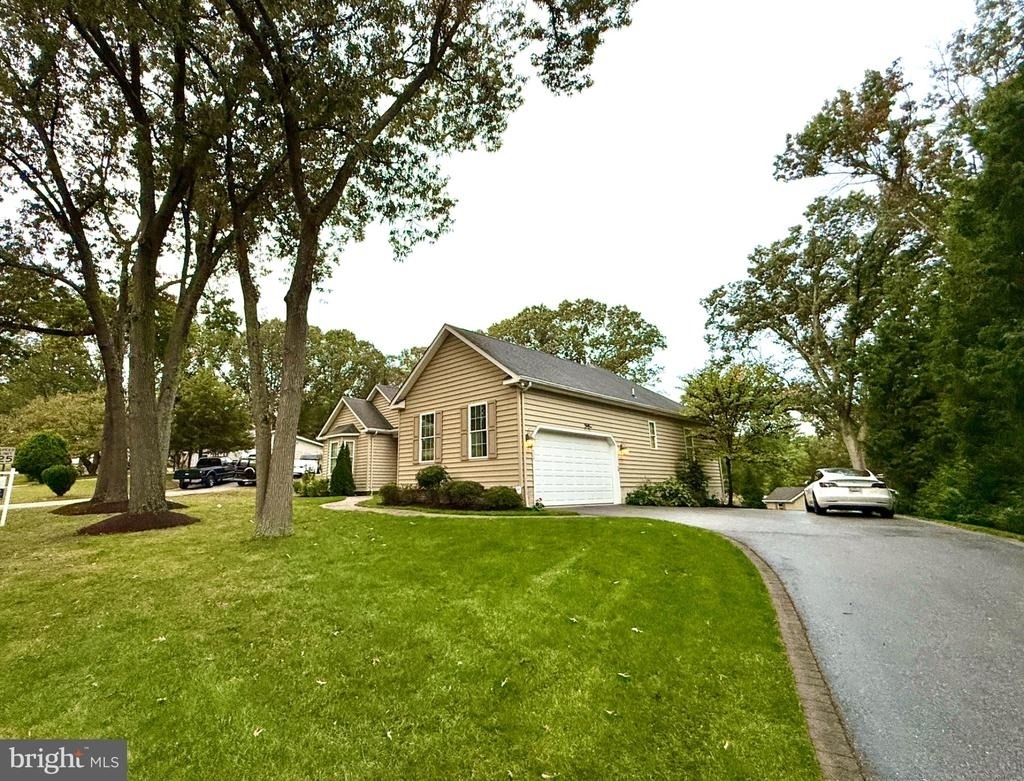8328 Oakwood Road - Photo 0