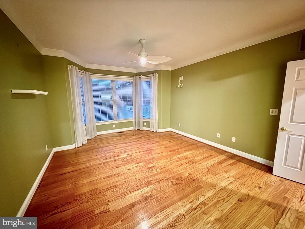 8328 Oakwood Road - Photo 15