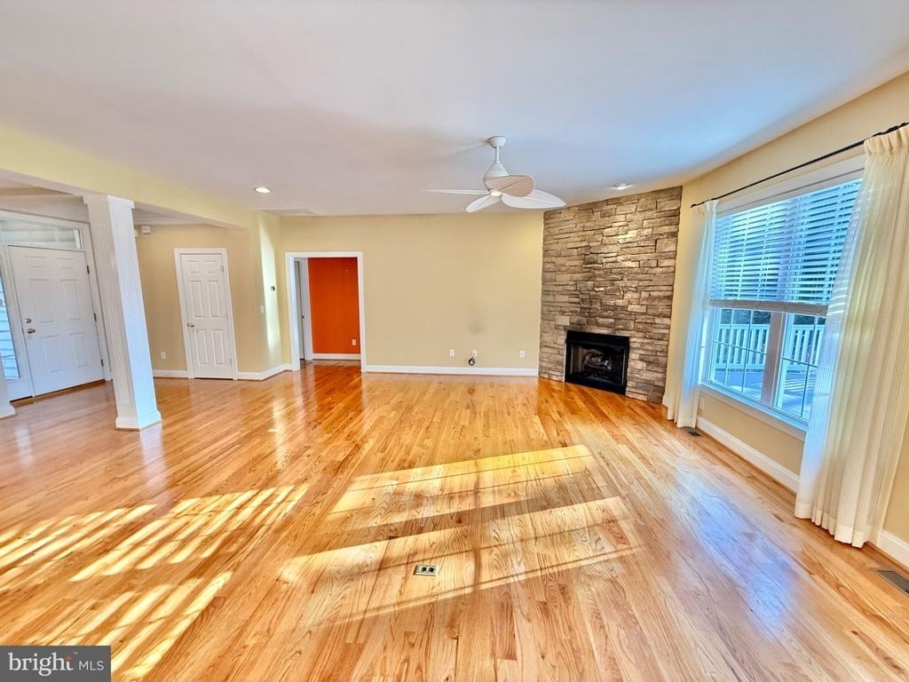 8328 Oakwood Road - Photo 8