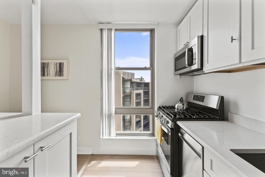 1260 21st Street Nw - Photo 6