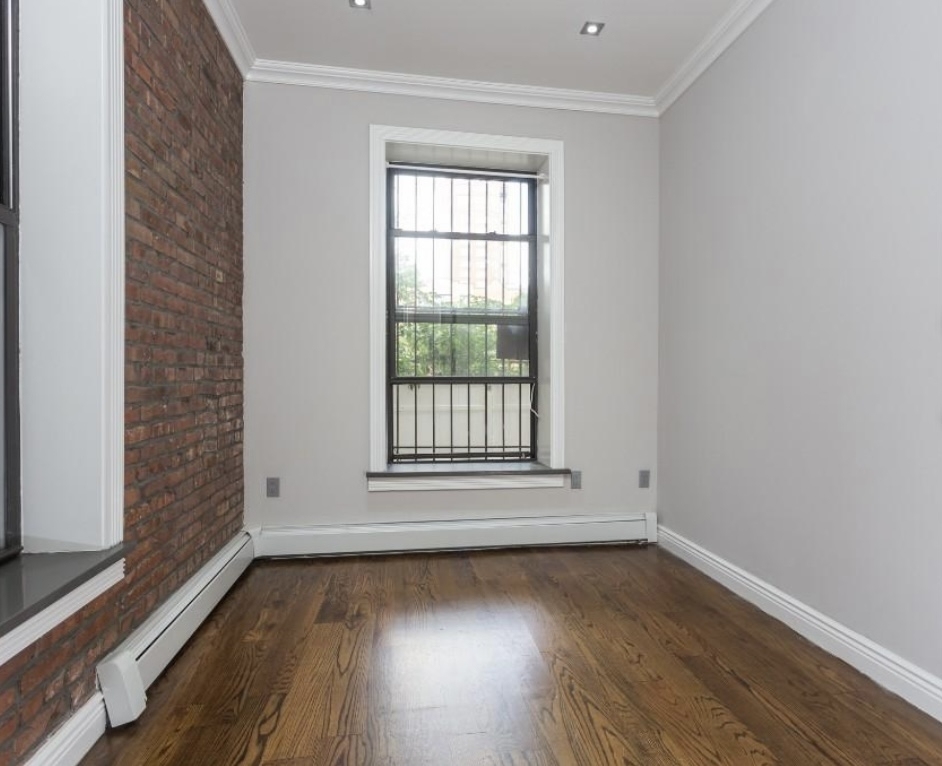 West 103rd Street - Photo 1