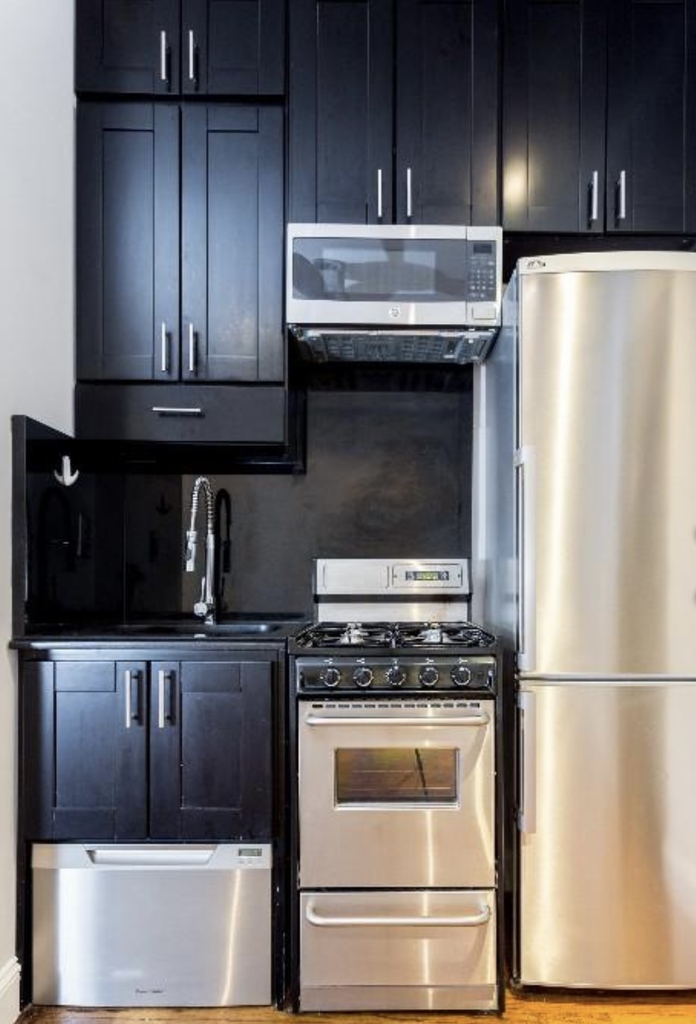 West 103rd Street - Photo 4