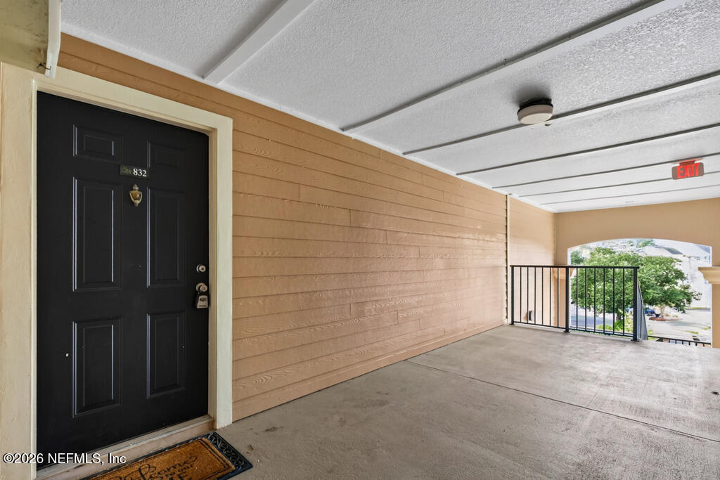 13810 Sutton Park Drive N - Photo 9