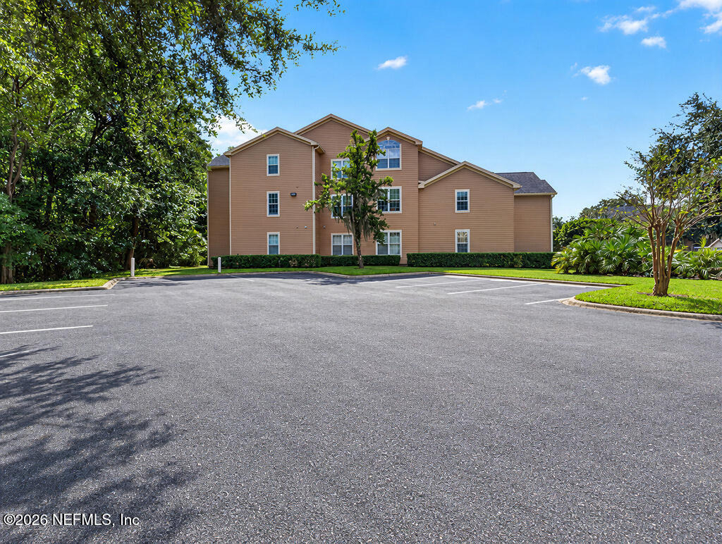 13810 Sutton Park Drive N - Photo 55