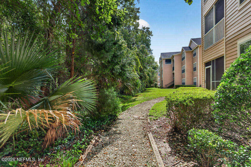 13810 Sutton Park Drive N - Photo 54