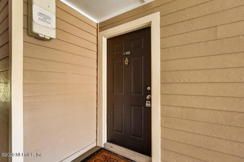 13810 Sutton Park Drive N - Photo 8