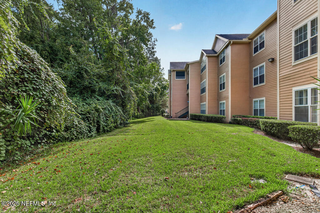 13810 Sutton Park Drive N - Photo 52
