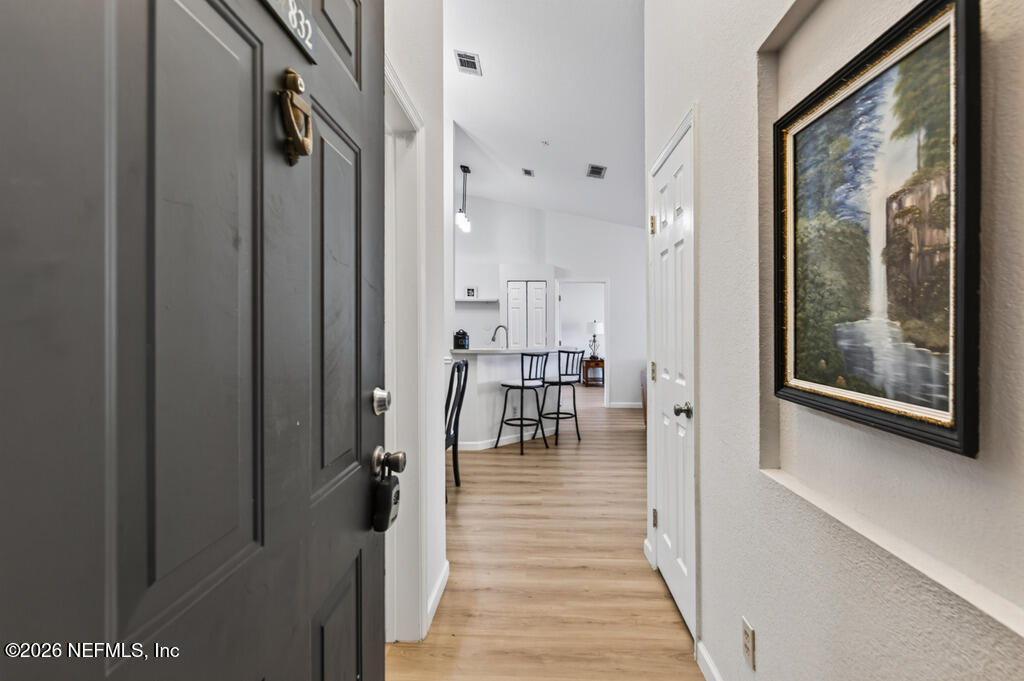 13810 Sutton Park Drive N - Photo 10