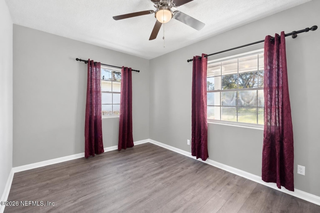 3239 Dellwood Avenue - Photo 14