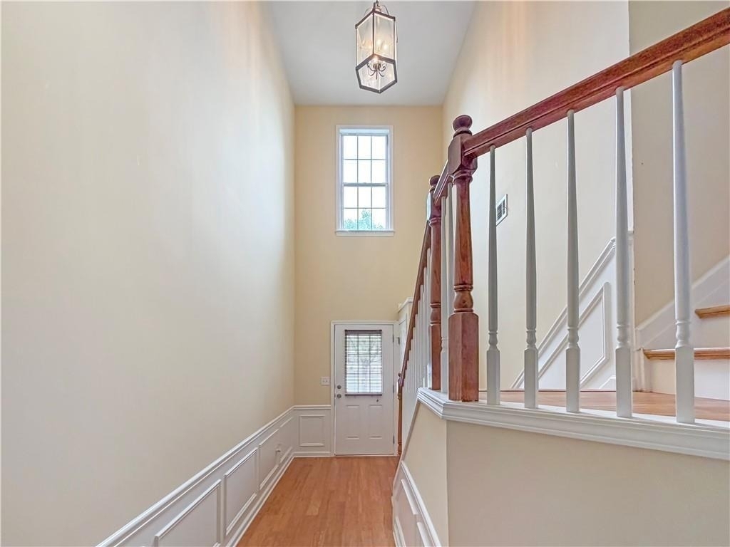 2380 Fairlie Drive - Photo 2
