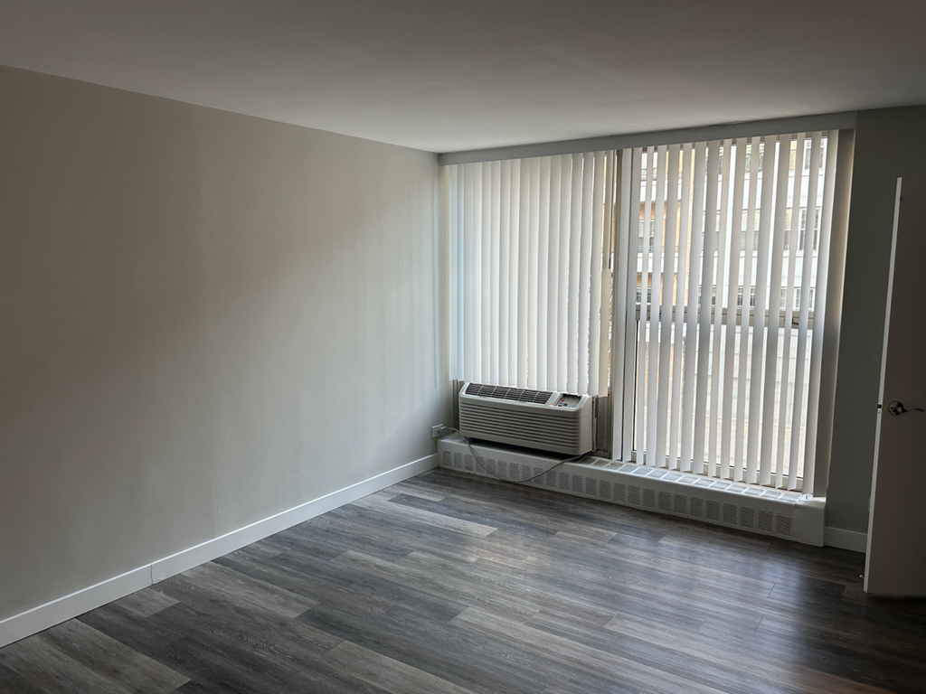 5600 N Sheridan Road - Photo 3