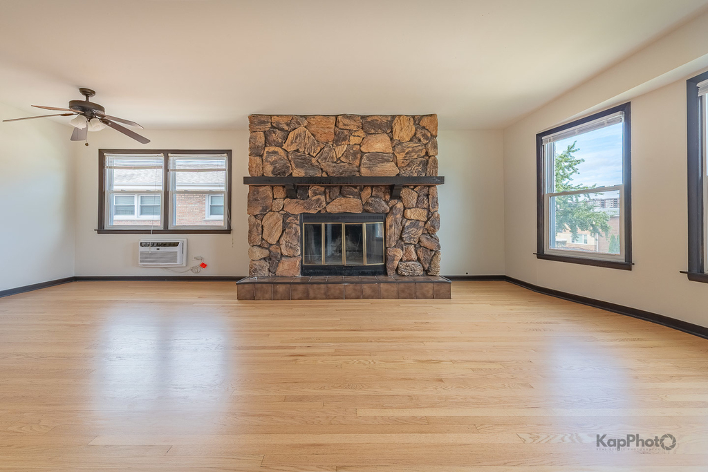 8503 W Berwyn Avenue - Photo 4