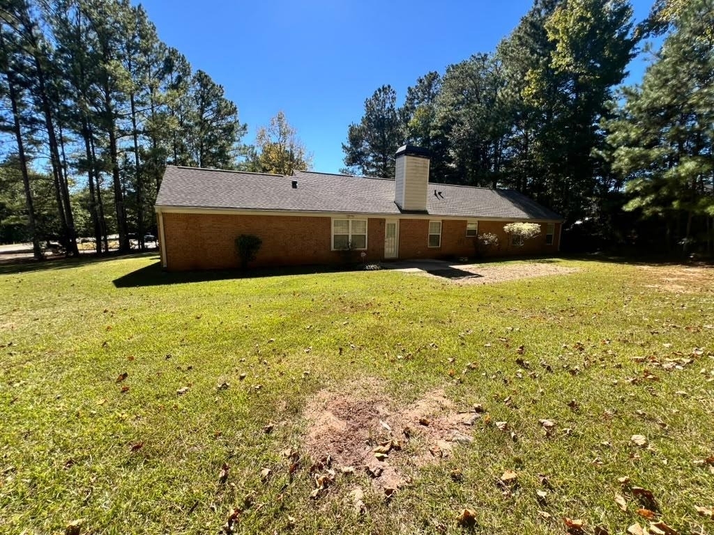745 Bishop Point - Photo 3
