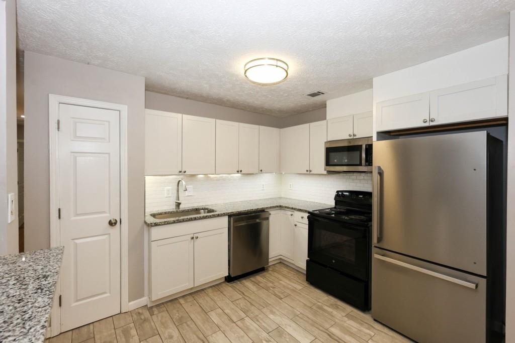 4944 Shiloh Drive - Photo 11
