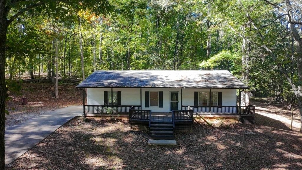 4944 Shiloh Drive - Photo 0