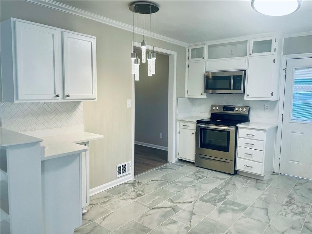 471 Village Green Court Sw - Photo 1