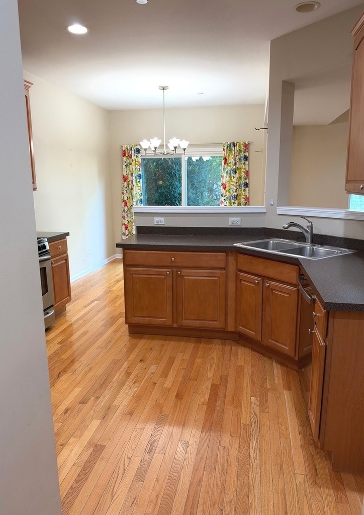 924 Elizabeth Drive - Photo 7