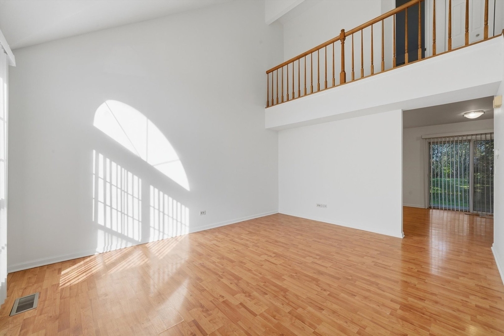 182 Wellington Circle - Photo 5