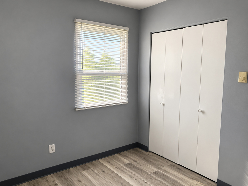 345 N Shabbona Street - Photo 6
