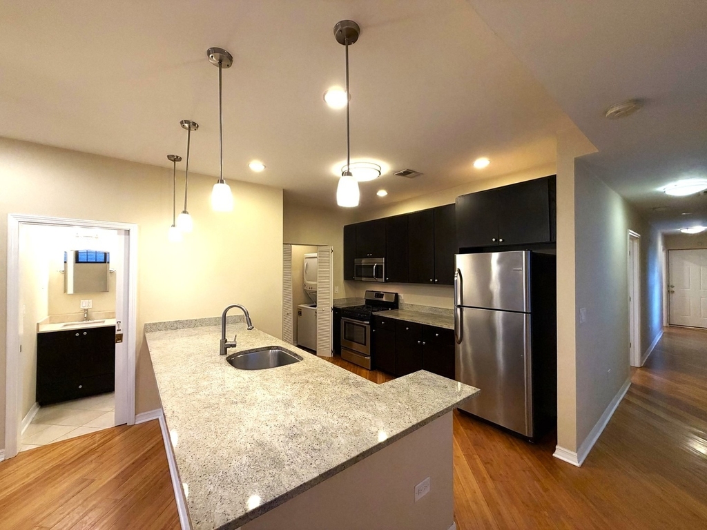 1522 W Superior Street - Photo 10