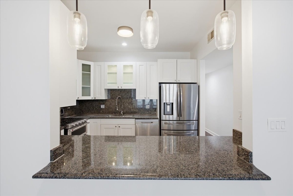77 E 16th Street - Photo 6